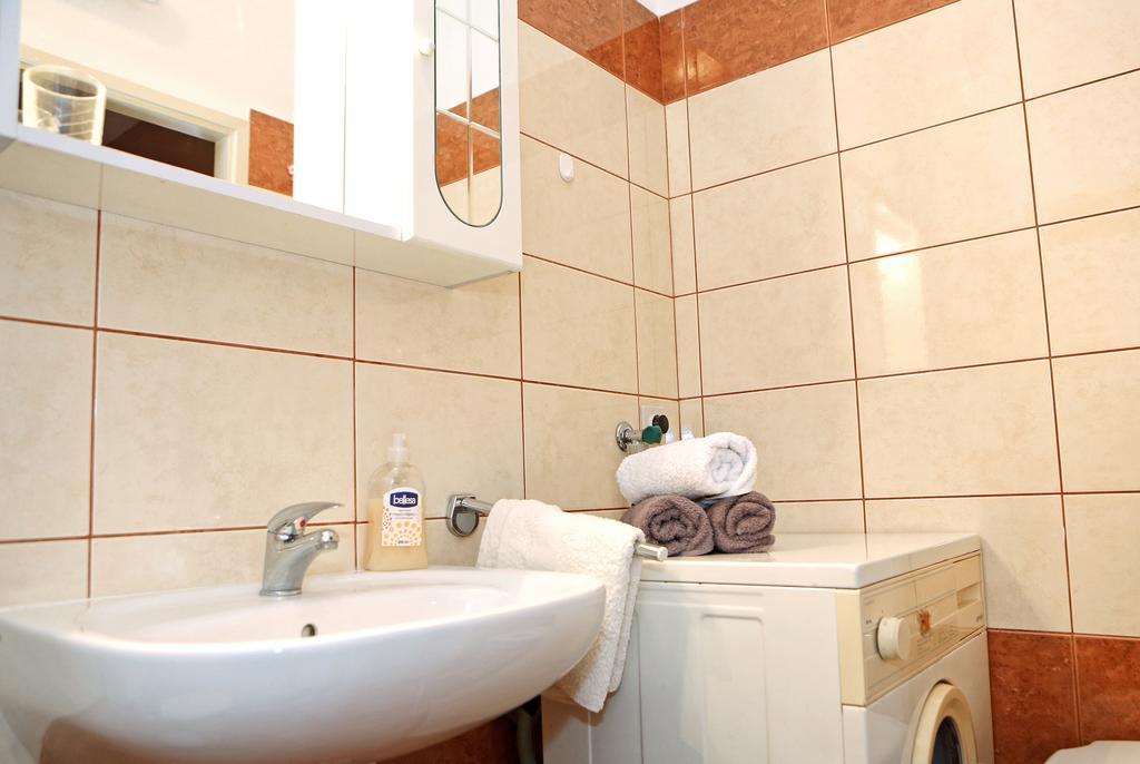 Apartment Ana Banana ザダル エクステリア 写真